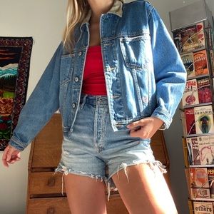 Vintage Tommy Hilfiger denim jacket :)